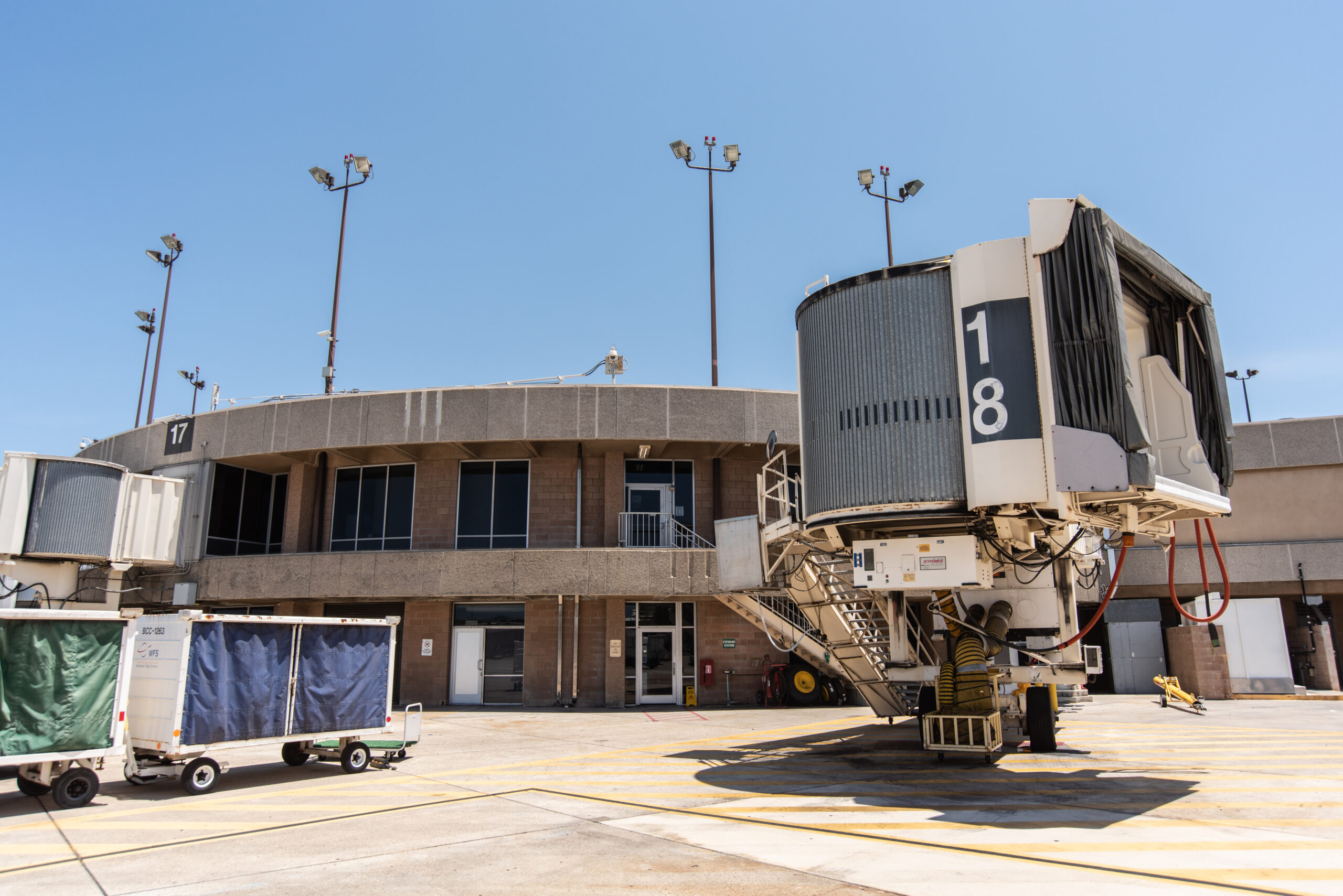 Terminal 1 opened in 1967 - Rotunda with aircraft boarding gate
